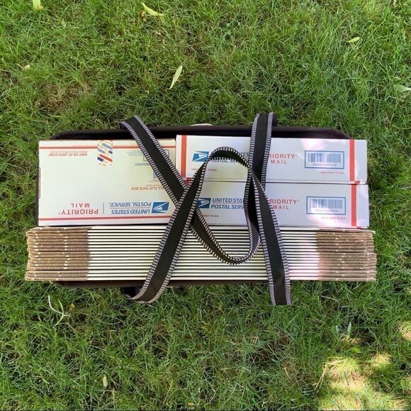 POSHMARK XXL ULTIMATE WIREFRAME UTILITY TOTE IN BLACK FABRIC COLLAPSIBLE POCKET - Picture 12 of 14